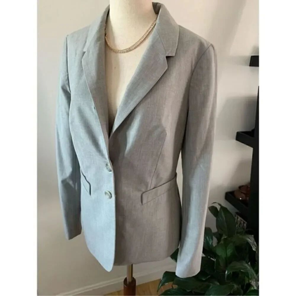 The limited gray blazer size 6
